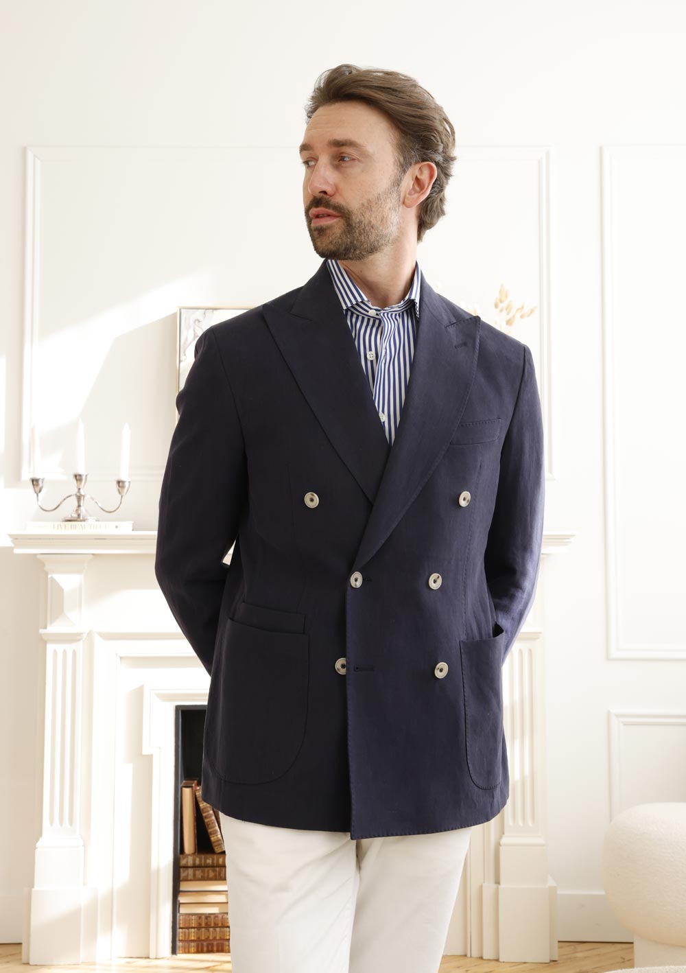 ver Grey navy double-breasted blazer with peak lapels